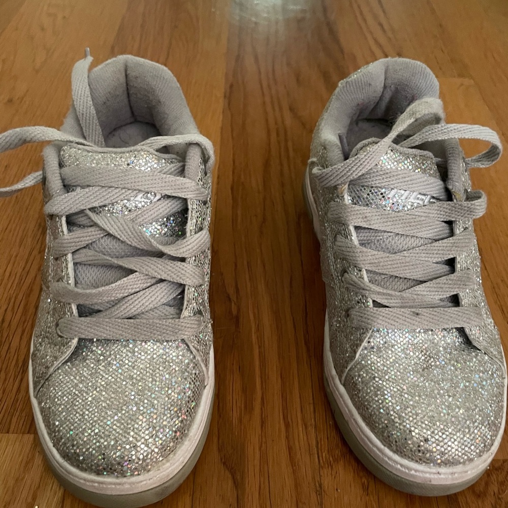 Heelys in Silver/Disco Skate Shoes, kids size 2